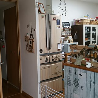 キッチン/冷蔵庫/ナチュラルが好き/リメイクシート/カフェ風に憧れる。...などのインテリア実例 - 2017-06-01 15:36:05