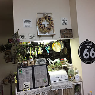 棚/めちゃくちゃヤベェー!/明日は今日はここを片付けや!/でも入れるにも通れんバイ(ʘ言ʘ╬)/旦那の収納ケース...などのインテリア実例 - 2017-08-01 01:35:44