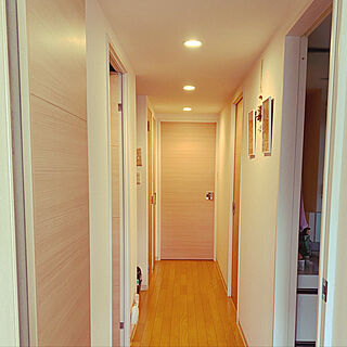 玄関 入り口 マンション廊下のおしゃれなインテリアコーディネート レイアウトの実例 Roomclip ルームクリップ