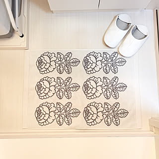 女性の、1K、一人暮らしの「バス/トイレ」についてのインテリア実例