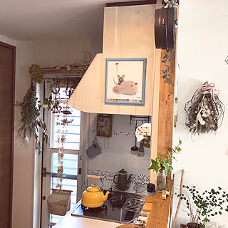 鹿の角スワッグ/ドライフラワー作製中/ドライフラワーのある暮らし/途中経過/セリアリメイクシート...などのインテリア実例 - 2019-10-31 17:47:57