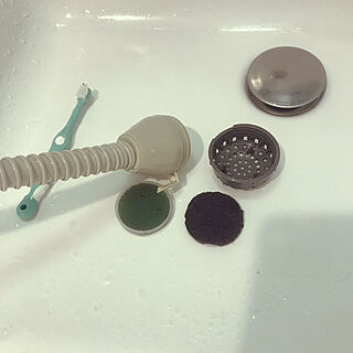 ちょっとの空き時間に/洗濯機ホース/汚れ落とし/使い古しの歯ブラシは掃除用/プチ掃除...などのインテリア実例 - 2019-09-29 08:43:38