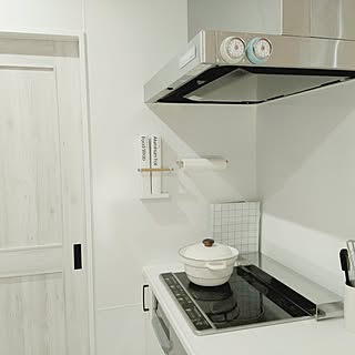 キッチン/シンプルが好き/キッチンツール収納/無印良品/キッチンペーパーホルダー...などのインテリア実例 - 2017-07-04 02:03:21