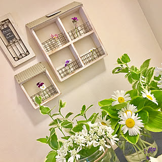 花を摘んで小さな花瓶に挿すのインテリア実例 Roomclip ルームクリップ 花を摘んで小さな花瓶に挿すのインテリア実例 Roomclip ルームクリップ