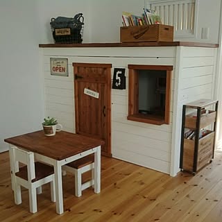 Diy キッズテーブルのインテリア 手作りの実例 Roomclip ルームクリップ