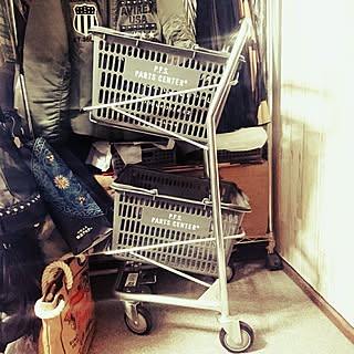 女性の、、の「部屋全体」についてのインテリア実例