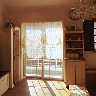 格子窓の影のインテリア実例 Roomclip ルームクリップ 格子窓の影のインテリア実例 Roomclip ルームクリップ