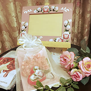 部屋全体/薔薇が好き/韓国コスメ/トールペイント作品/Ruri ちゃん素敵便...などのインテリア実例 - 2018-05-13 21:04:25