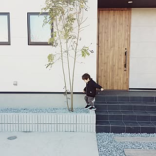 狭小住宅 外構のインテリア レイアウト実例 Roomclip ルームクリップ