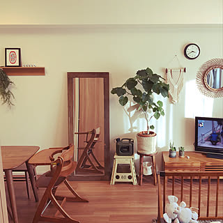 ニトリ/ウンベラータ/赤ちゃんのいる暮らし/壁面ディスプレイ/ナチュラル...などのインテリア実例 - 2020-01-28 22:00:28