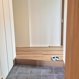 シューズボックスのない玄関のインテリア実例 Roomclip ルームクリップ シューズボックスのない玄関のインテリア実例 Roomclip ルームクリップ