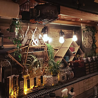 キッチン/夜顔/賃貸でも楽しく/100円の灯りw/いいね、フォロー本当に感謝デス☺︎...などのインテリア実例 - 2018-06-17 23:42:09