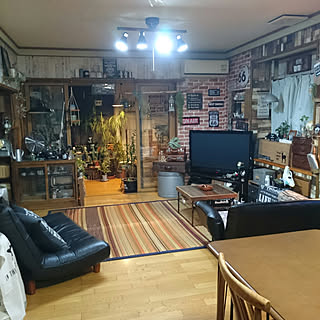 部屋全体/グリーン×雑貨/ダイソー♡/セリアレンガシート/ふるいもの...などのインテリア実例 - 2018-05-26 21:23:36