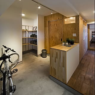 玄関 入り口 モルタル仕上げのインテリア実例 Roomclip ルームクリップ