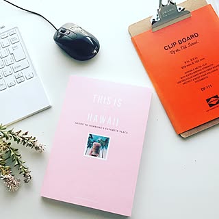 女性の、、の「机」についてのインテリア実例