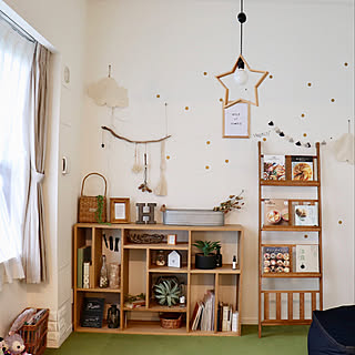 部屋全体/本棚/体にフィットするソファ/DIY/ガーランド...などのインテリア実例 - 2018-06-24 19:09:36
