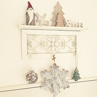 女性の、4LDK、家族住まいの「壁/天井」についてのインテリア実例