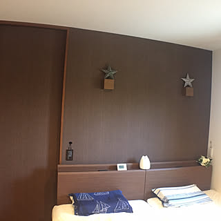 寝室 木目調壁紙のインテリア実例 Roomclip ルームクリップ 寝室 木目調壁紙のインテリア実例 Roomclip ルームクリップ
