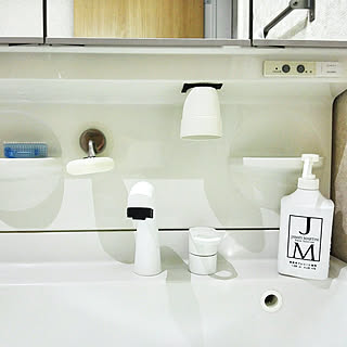 浮かせるコップ 浮かせる収納のインテリア実例 Roomclip ルームクリップ