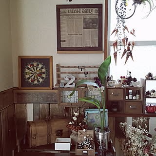 英字新聞もディスプレイに 英字新聞リメイクのインテリア実例 Roomclip ルームクリップ