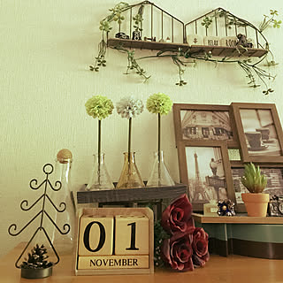 棚/オブジェ/11月/100均/seria...などのインテリア実例 - 2017-11-01 07:44:55