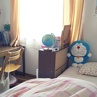 女性の、Other、家族住まいの「ベッド周り」についてのインテリア実例