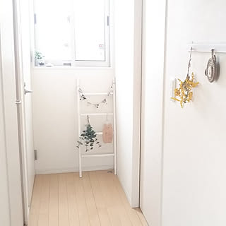 玄関/入り口/いいね&コメントいつもアリガトウ♡/犬と暮らす家/フォローすごく嬉しいです♡/ドライフラワー...などのインテリア実例 - 2019-05-11 11:45:35