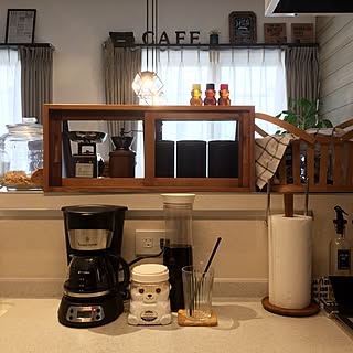 棚/ラッセルホブスコーヒーメーカー/カルディのコーヒー豆/クマさんキャニスター♡/アイスコーヒー仕込み中...などのインテリア実例 - 2017-07-04 13:37:09