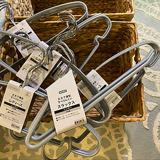 ニトリのウォーターヒヤシンスバスケット/丈夫で薄型すべりにくいレディースハンガー/丈夫で薄型すべりにくいスラックスハンガー/ヘムたんのモニター見てニトリへ！/しゃれとんしゃあ会...などのインテリア実例 - 2020-02-09 10:37:29