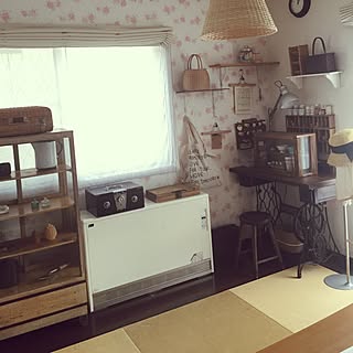 部屋全体/古道具/ガラスパンケース/アトリエスペース/和室アトリエ化計画♡...などのインテリア実例 - 2015-10-31 12:10:44