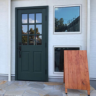 玄関/入り口/緑色のドア/緑色の玄関ドア/白いおうち/LIXIL...などのインテリア実例 - 2019-02-08 12:13:12