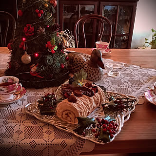 プレート皿/ケーキ/ロイヤルアルバートカップ&ソーサー/テーブルクロス/クリスマス...などのインテリア実例 - 2019-12-10 16:24:13