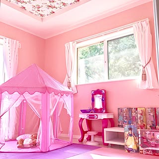 女の子の部屋 バービーのインテリア レイアウト実例 Roomclip ルームクリップ