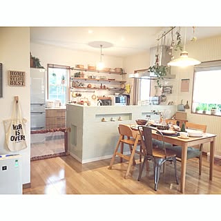 部屋全体/こどもと暮らす。/見せる収納/キッチンカウンター/テーブルコーディネート...などのインテリア実例 - 2015-12-23 23:02:47