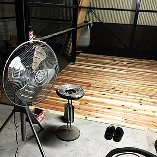 扇風機 ガレージのインテリア実例 Roomclip ルームクリップ