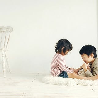 部屋全体/ラグ/ホワイトインテリア/シャビーシック/家族写真...などのインテリア実例 - 2016-01-14 18:25:25