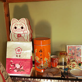 梅づくし/祇園カカオ365の猫の箱/いせ辰の猫芸葉書/弘法さんで見つけた手作り針山/昔の新橋演舞場の楊枝入れ...などのインテリア実例 - 2019-03-05 17:55:25