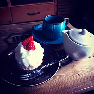 机/寒いのは苦手です(꒦ິ⌑꒦ີ)/風邪、インフル、その他諸々気をつけてね!/いつもいいねやコメありがとうございます♡/自作テーブル...などのインテリア実例 - 2014-12-10 19:48:15