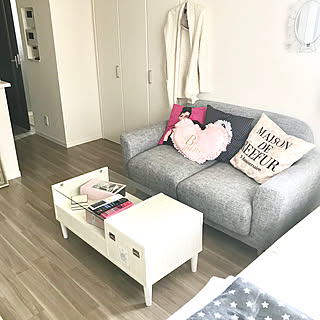 白 グレー ピンクのインテリア実例 Roomclip ルームクリップ