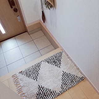 狭い玄関 建売住宅のインテリア レイアウト実例 Roomclip ルームクリップ
