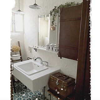洗面スペース/漆喰壁DIY/古物と共に暮らす/バス/トイレのインテリア実例 - 2022-09-08 10:50:56