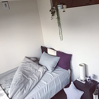 ベッド周り/一人暮らし/ニトリ/照明/セリア...などのインテリア実例 - 2017-04-30 09:50:55