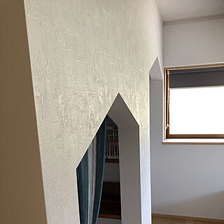 ベッド周り 漆喰風壁紙のインテリア実例 Roomclip ルームクリップ