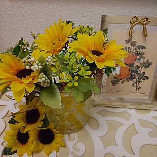 ダイソー ひまわりフェイクの商品を使ったおしゃれなインテリア実例 Roomclip ルームクリップ