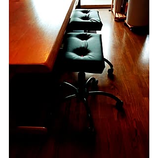 ベッド周り/フォロー コメ貰えたら嬉しいです(ت)♪/自作Chair/DIY/フォロワーの皆様に感謝です♫...などのインテリア実例 - 2016-10-09 15:21:14