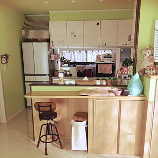 キッチン/グリーンのある暮らし/カフェカーテン手作り/黄緑の壁/冷蔵庫リメイク...などのインテリア実例 - 2017-01-18 09:37:08