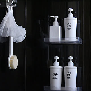 バス/トイレ/詰め替えボトル/お風呂/インテリア/シンプルモダン...などのインテリア実例 - 2018-05-12 00:18:41