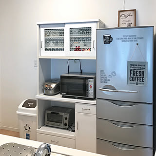 記念に一枚/オシャレなキッチンに憧れる/オシャレさ0/食器棚/初公開...などのインテリア実例 - 2019-05-24 16:09:00