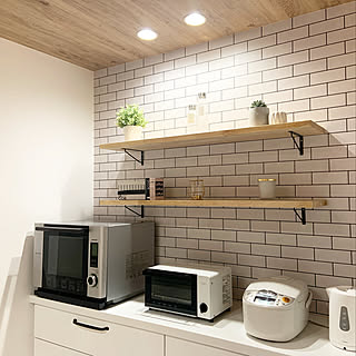 下がり天井/木目天井/レンガ壁紙/家電/収納...などのインテリア実例 - 2020-01-27 00:53:39