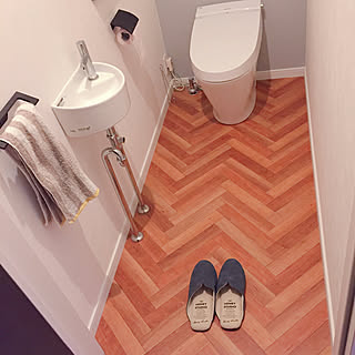 バス/トイレ/トイレスリッパ/ヘリーボーン/グレー×ネイビー/リクシル...などのインテリア実例 - 2018-11-13 18:34:18